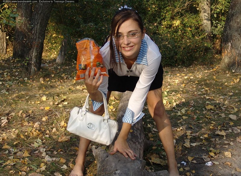 Фаина, 23 года, 0 размер груди